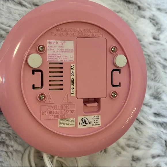 Vintage Hello Kitty Pink and Yellow Teacup Alarm Clock Radio - Picture 5 of 10